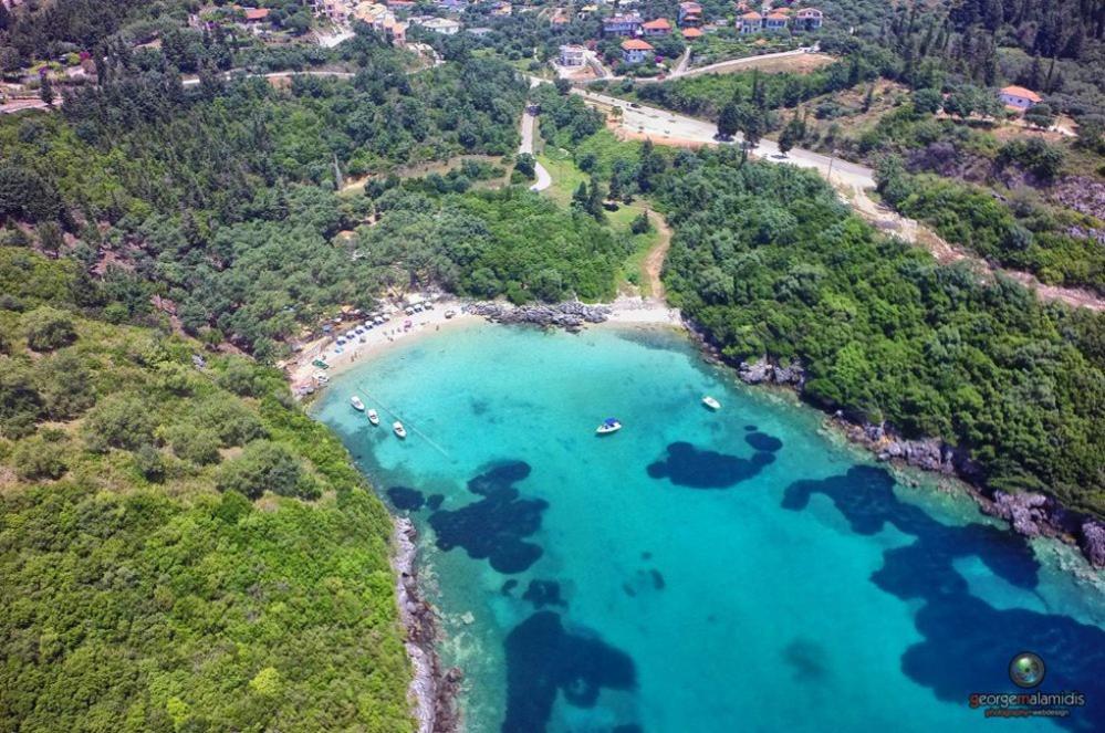 Saint Nicolas Sívota Buitenkant foto